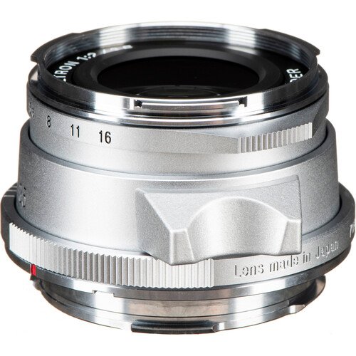 Voigtlander Ultron Vintage Line 35mm f2.0 Aspherical Type II VM Lens (Black)