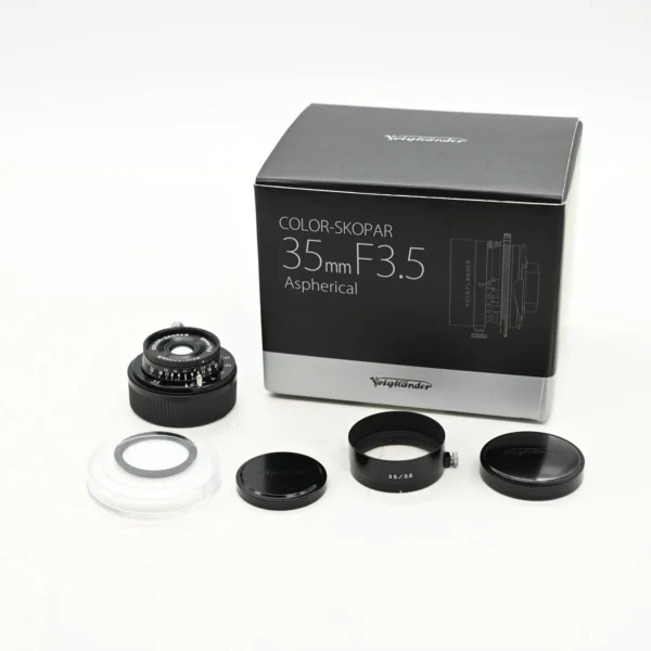 Voigtlander Lens 35mm f3.5 VM Color Skopar for Leica M - Mount